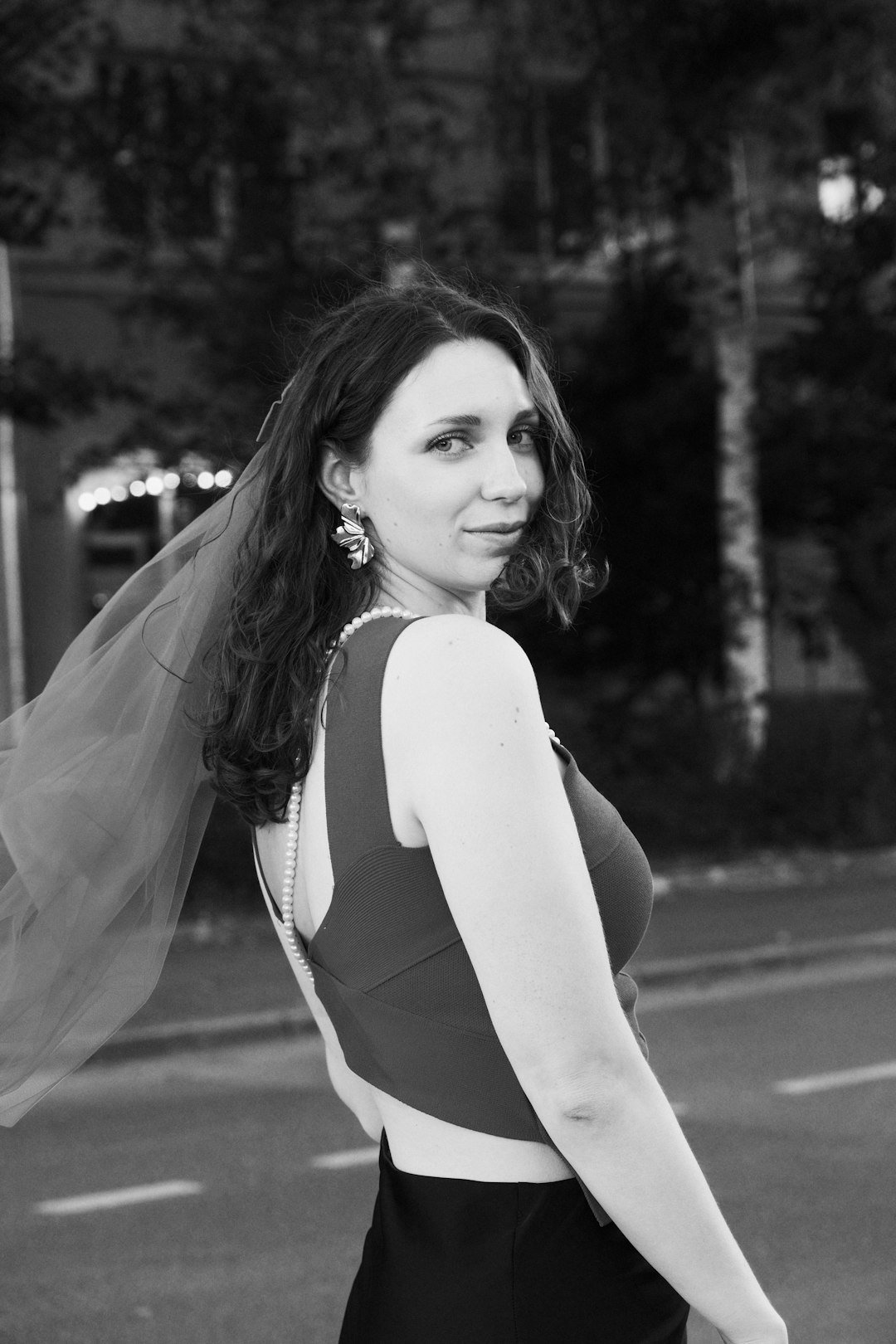 Black and white portrait of a bride in a veil
